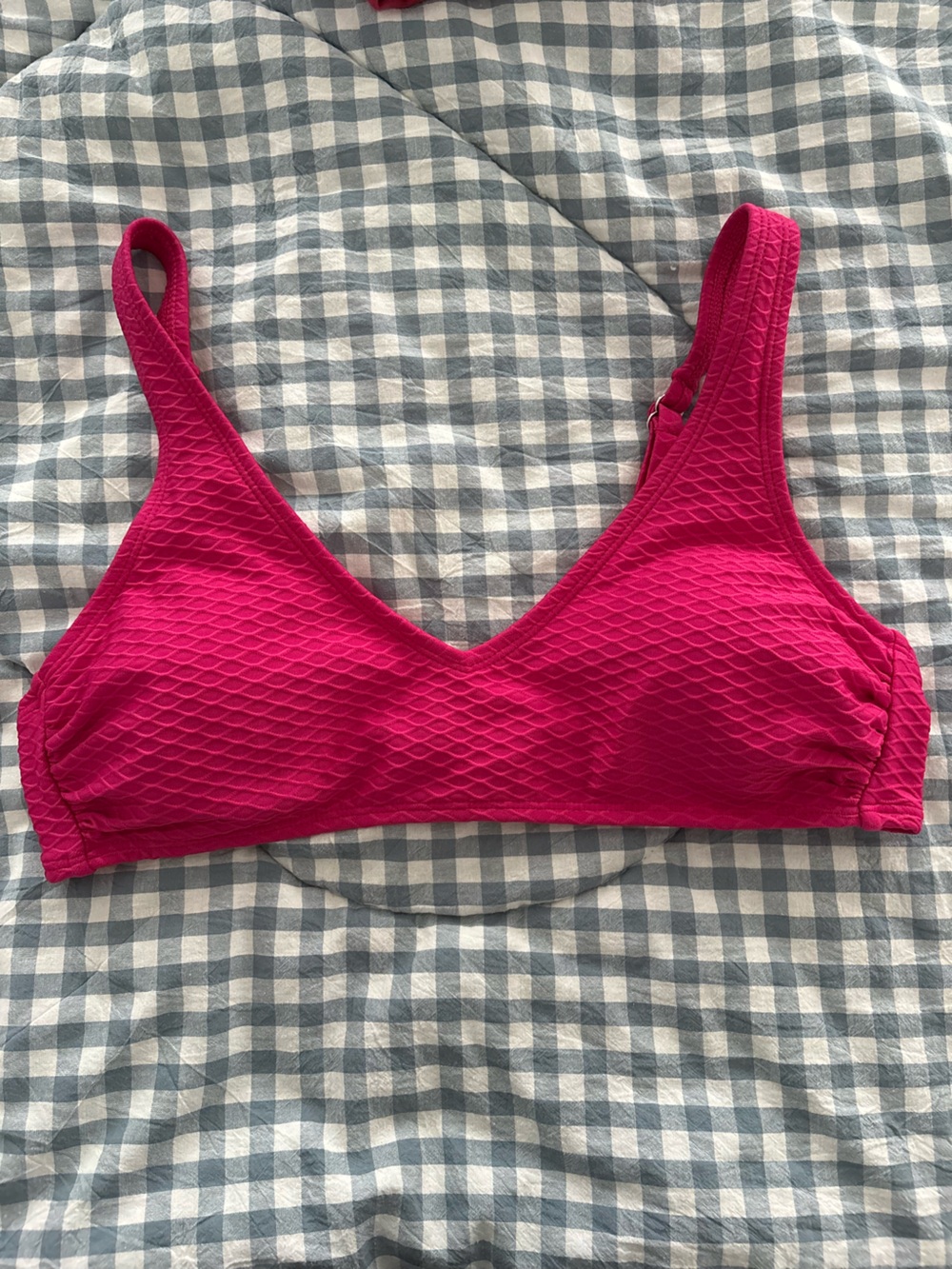 Xhilaration Bright Pink Textured Wireless Bralette